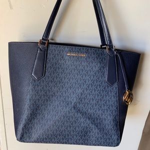 Michael Kors tote